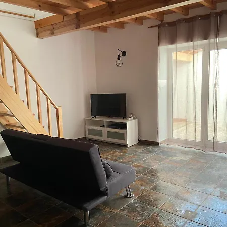 Casa Santo Antonio *